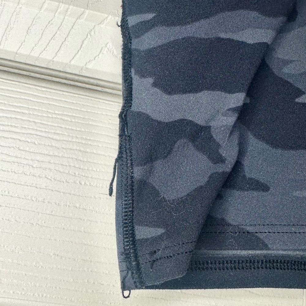 Athleta Black and Gray Camo Sports Bra - Picture 6 of 7